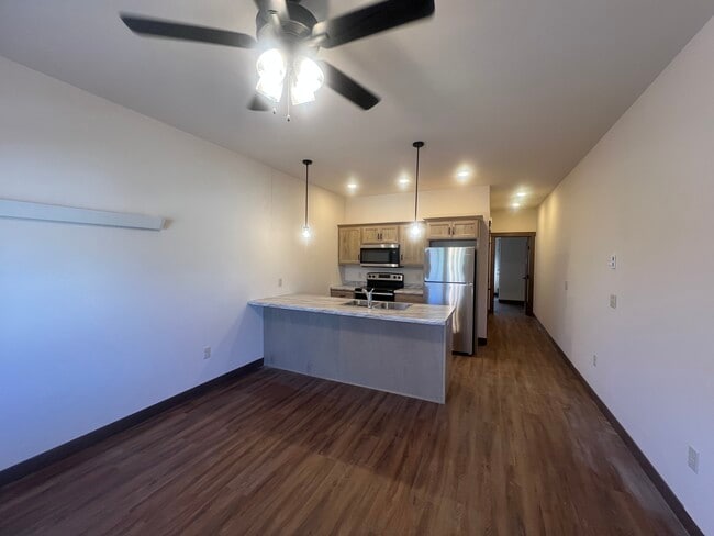 Photo - 402 4th St E Unit 1