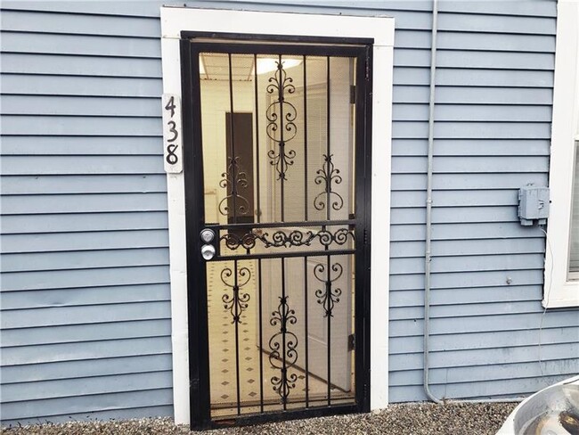 Photo - 438 S Maple Ave