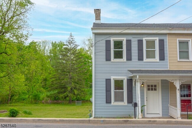 Photo - 74 S Main St House