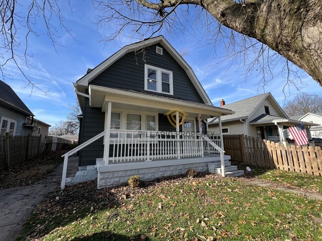 Photo - Renovated 3 Bedroom Home in Tuxedo Park, Available NOW!