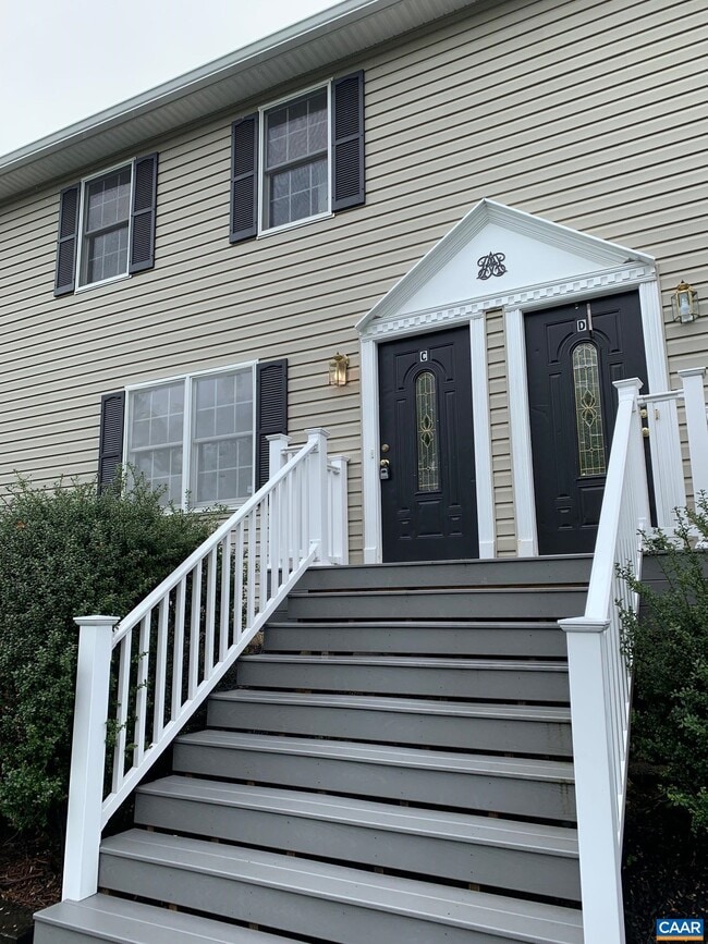 Building Photo - 1384 5th St Rental