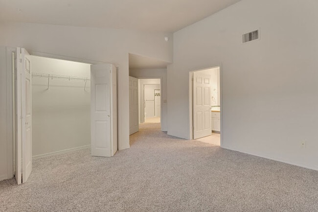Courtland Place Apartments