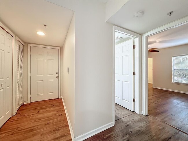 Photo - 713 Crest Pines Dr Unidad 225