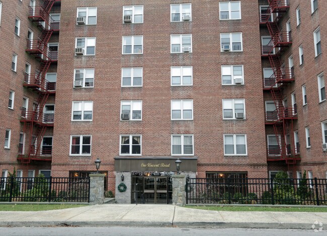 Photo - Vincent Arms