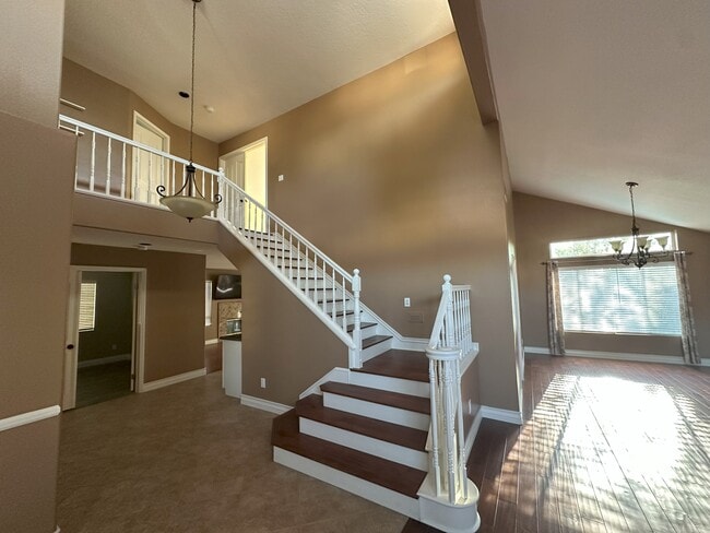 Photo - 28338 Welfleet Ln