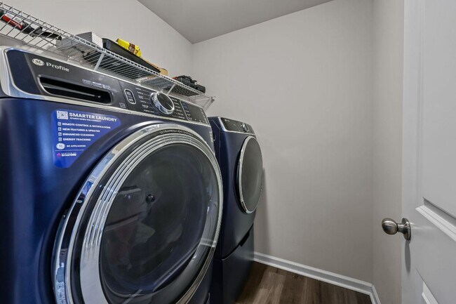 Photo - 1405 Amberlight Circle