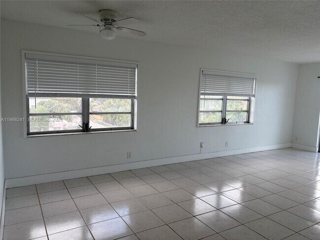 Photo - 1701 Washington St Unit 504