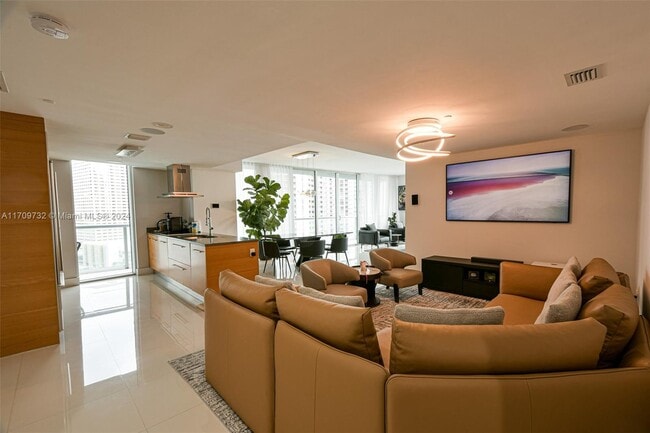Photo - 495 Brickell Ave Unit 1902