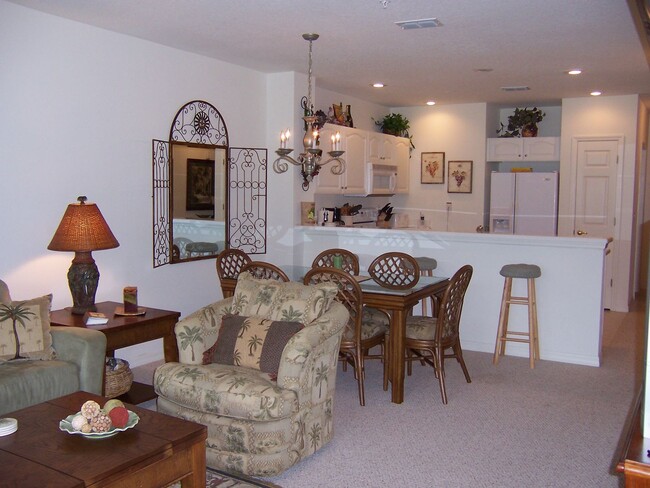 Building Photo - Furnished 3/2 Condo In Canopy Walk