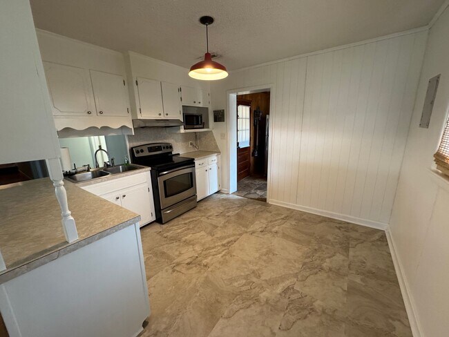 Photo - 805 Furman St