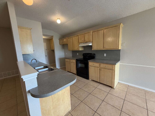 Photo - "Spacious 3-Bedroom Haven with 2 Full Baths – 1,592 Sq Ft of Comfort in Lubbock!" Unit 3