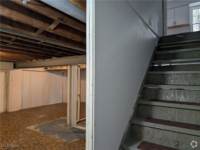 Building Photo - 1565 Chadwick Rd Rental