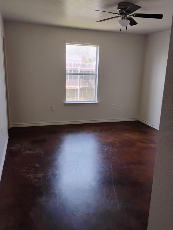 Photo - 102 1/2 Surrey Ln 200 B