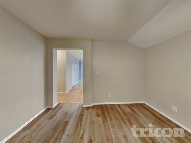 Photo - 626 Chapman Dr