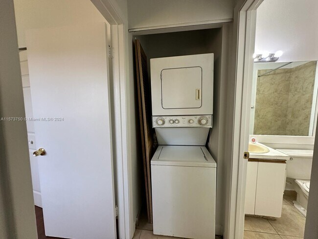 Photo - 800 Cypress Park Way Unit L1