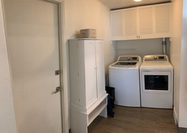 Photo - Beautifully Updated 3 Bedroom 1 Bath Home ...