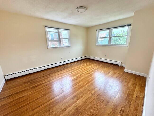 Photo - 397 Somerville Ave Unit 3