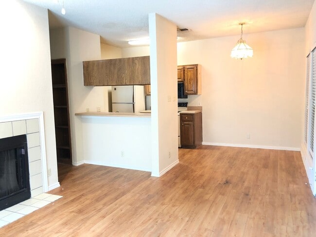 Photo - PRELEASE 8/15/2025 2 bed 2 bath Unit 205