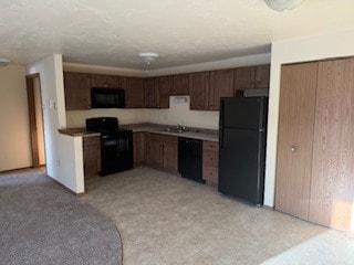 Kitchen - Howard Apartments