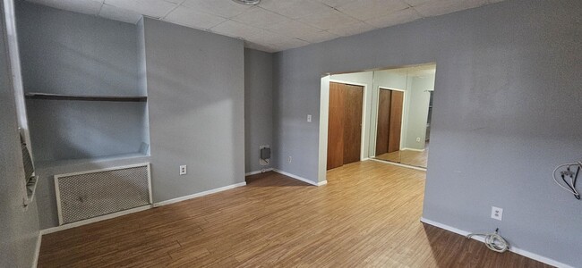 Photo - 4528 Brown St