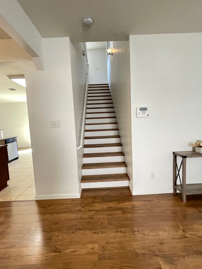 Photo - 16206 Raceway Downs