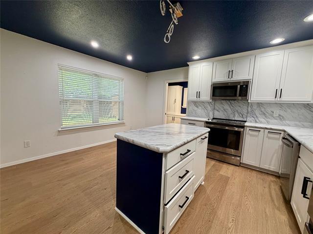 Photo - 2021 Lexington Pl