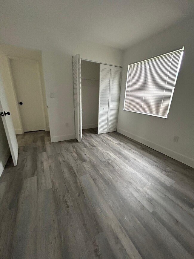 Photo - 8875 Fontainebleau Blvd