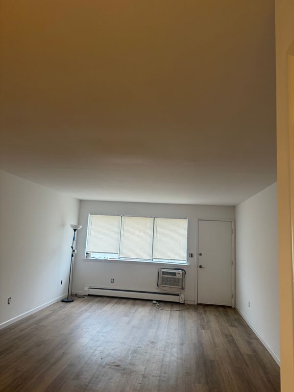 Photo - 15 Greenwich Ave