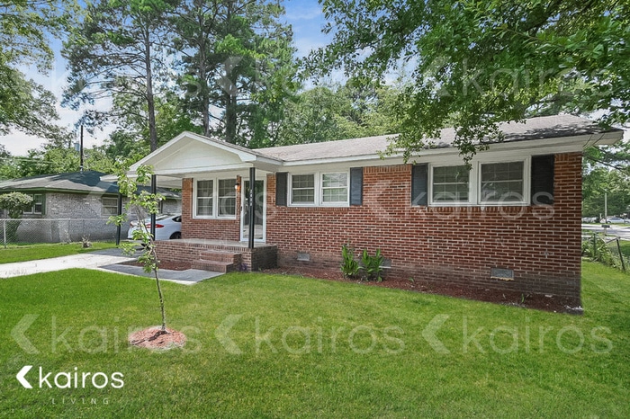 Photo - 2400 Julius Felder St