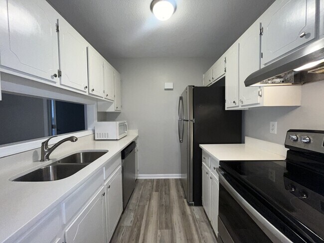 Photo - 3561 Mill Run