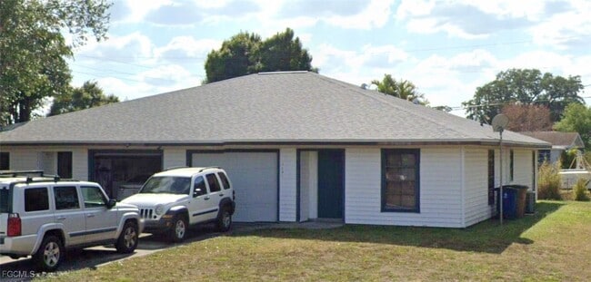 Building Photo - 2247-2249 Violet Dr Rental