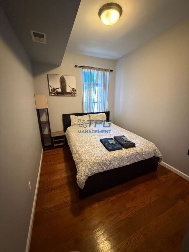 Photo - 142 Ripley Pl Unit 2