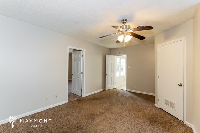 Photo - 2210 Killebrew Ave