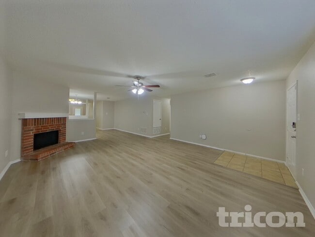 Photo - 2983 Celian Dr