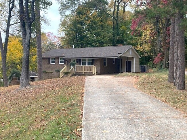 Photo - 100% Renovated! 3 Bedroom/1.5 Bathroom!