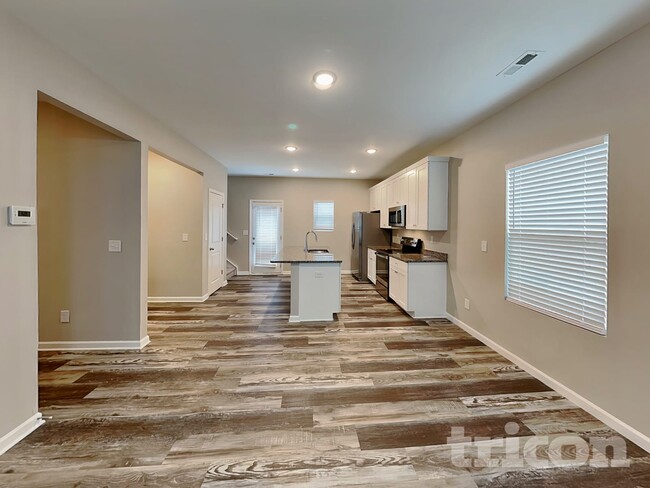 Photo - 234 W Turner St