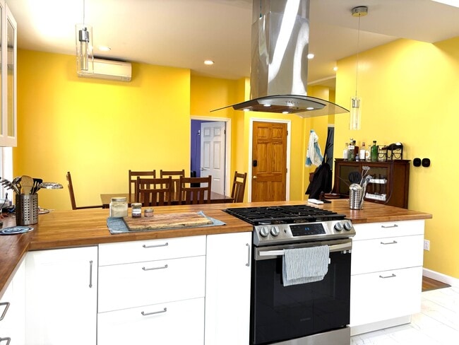 Photo - 170 Poplar St Unidad 1