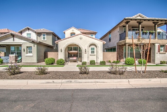 Photo - Cooley Station Stunning 3 bedroom!