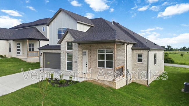 Building Photo - 920 Trestle Ln