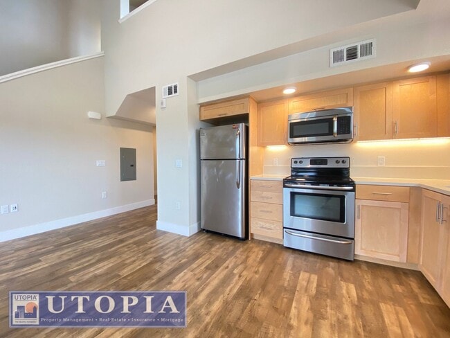 Photo - 716 Darwin St Unit 306