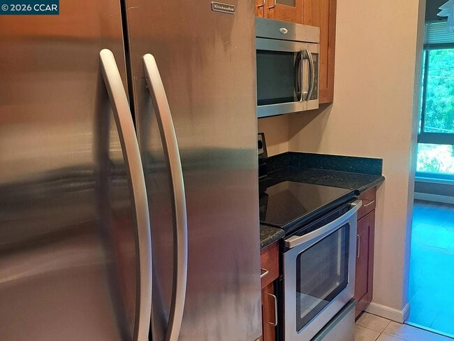 Photo - 450 N Civic Dr Unit 306