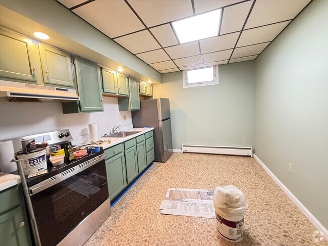 Building Photo - 132 E Main St Rental