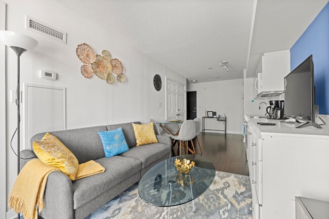 Building Photo - 462 Front St W Unit ID1345887P