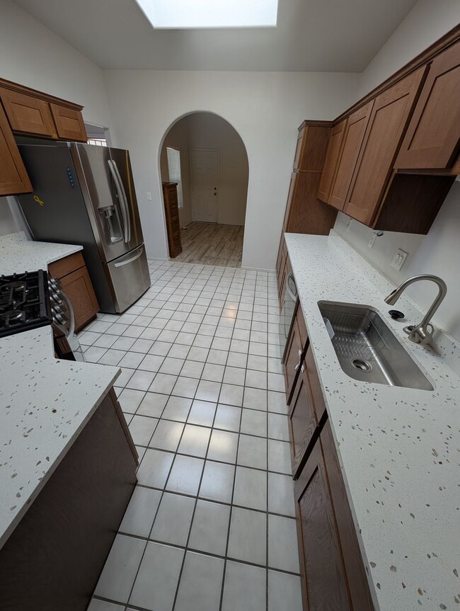 Photo - Gorgeous NW TownHouse - Sunset Ridge - Great Community