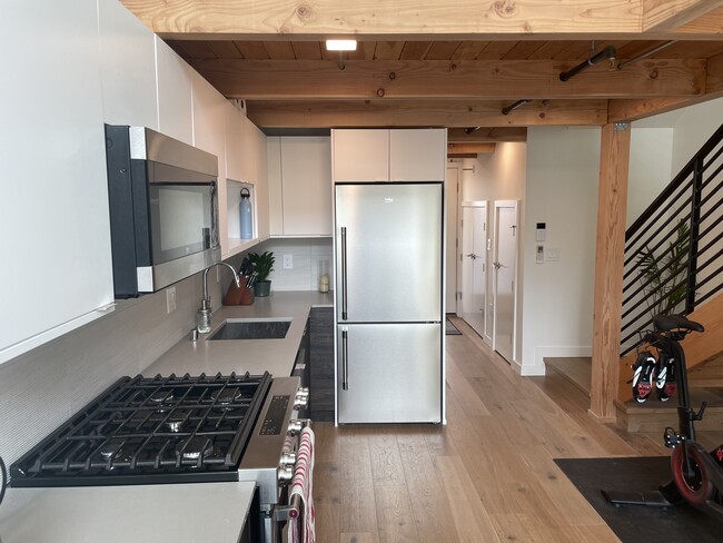 Photo - 2617 Franklin Ave E