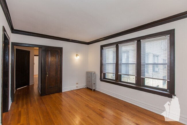 Photo - 1913 W Larchmont Ave Unit 3B