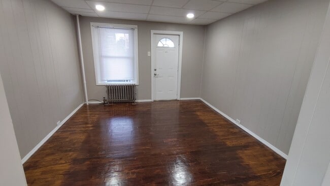 Building Photo - 618 Deacon St Unit Deacon Street