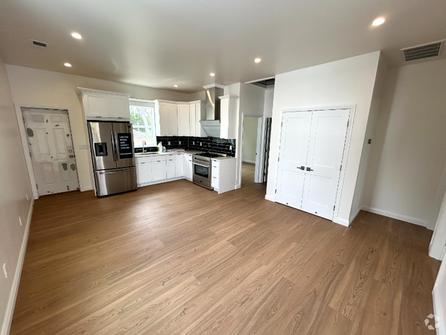 Building Photo - 129 Sagamore St Unit 129 Rental