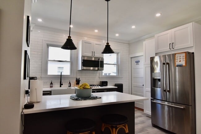 Photo - 14 Castlerock St