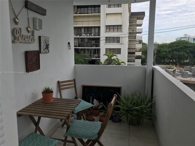 Building Photo - 1075 93rd St Unit 404 Rental